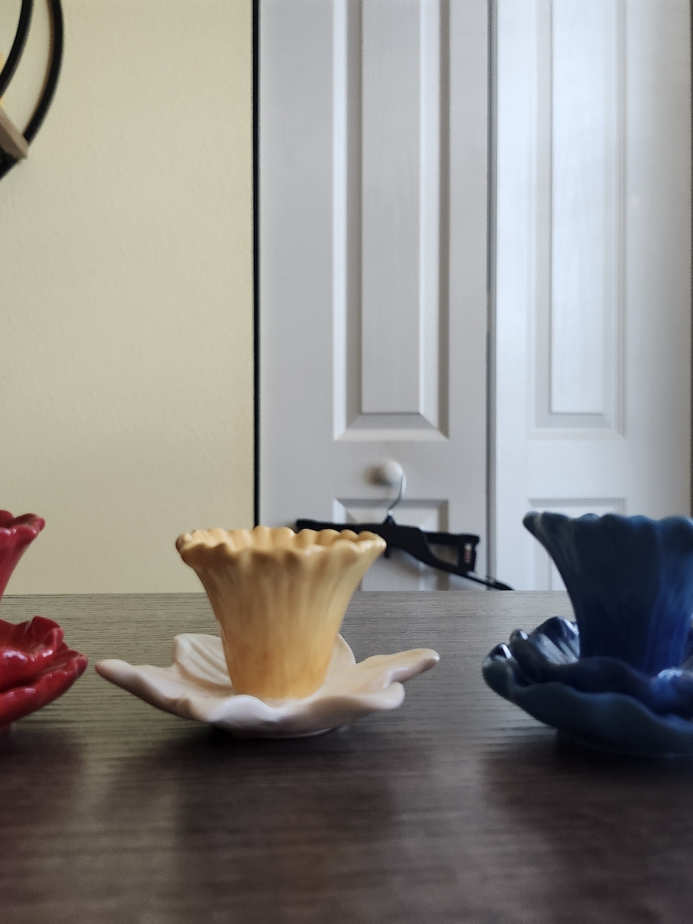 Grasslands Road Ceramic Floral Tooth Pick Holder